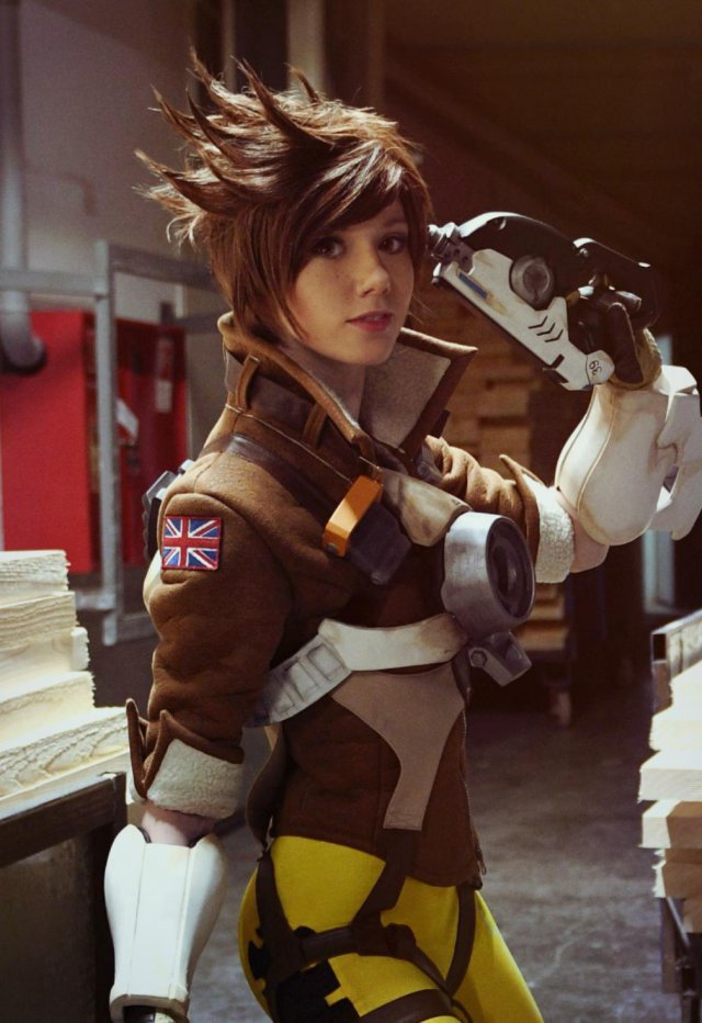 Overwatch - Tracer Cosplay by Hoteshi